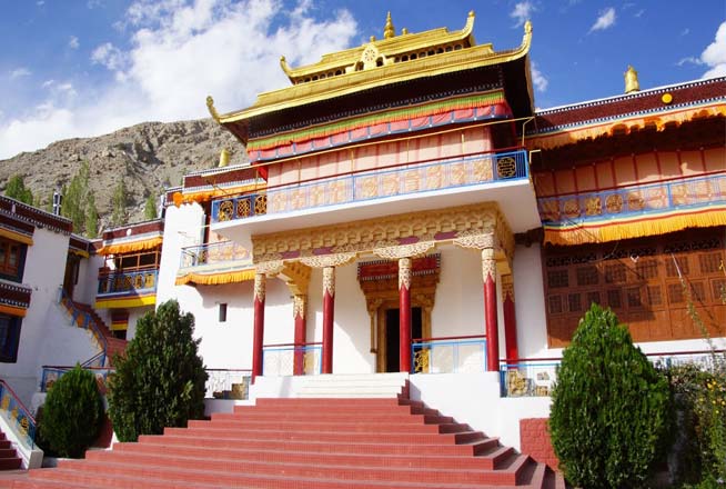 Samstanling Monastery Nubra Valley Photo Samstanling Monastery Nubra Valley